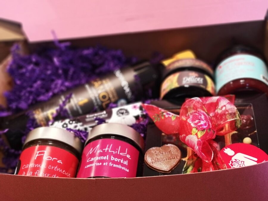 Coffret gourmand de chocolats et produits boréaux