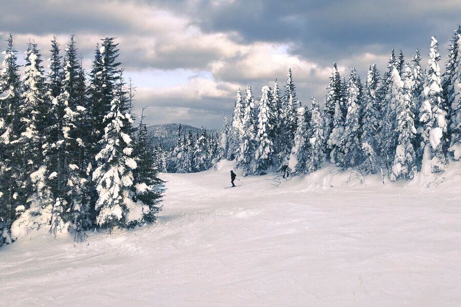 skieur sur les Monts-Valin