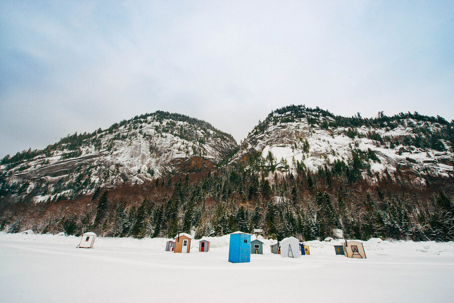Cabane de pêche sur la glace