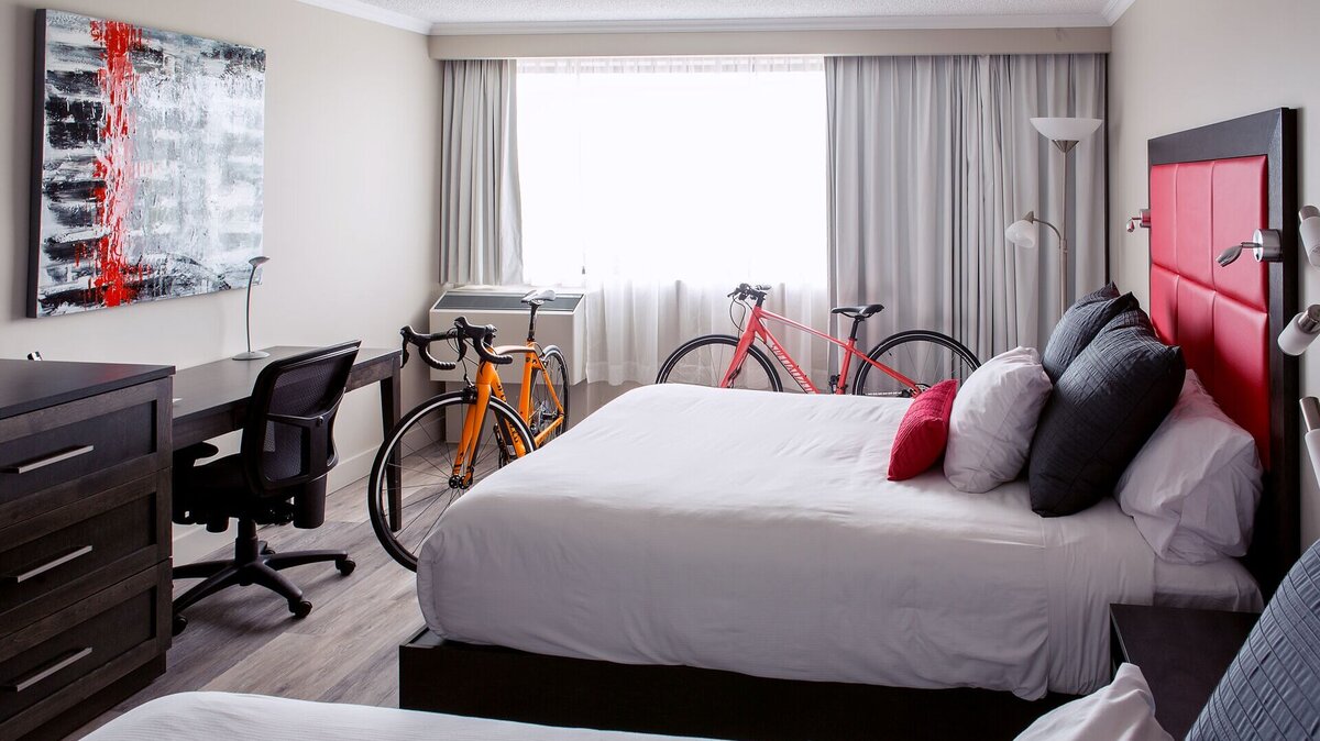 Interior of a room at the Universel Hotel