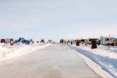 Village sur glace Roberval - Tourisme Saguenay Lac-Saint-Jean Village sur glace Roberval - Tourisme Saguenay Lac-Saint-Jean