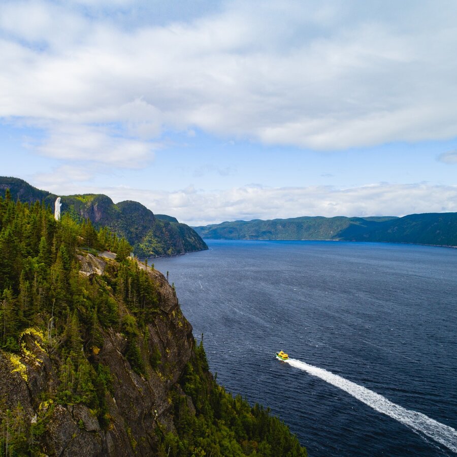 Vue aérienne du Fjord du Saguenay
