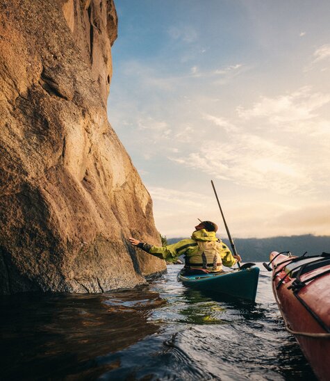 Kayakiste de mer sur le fjord du Saguenay