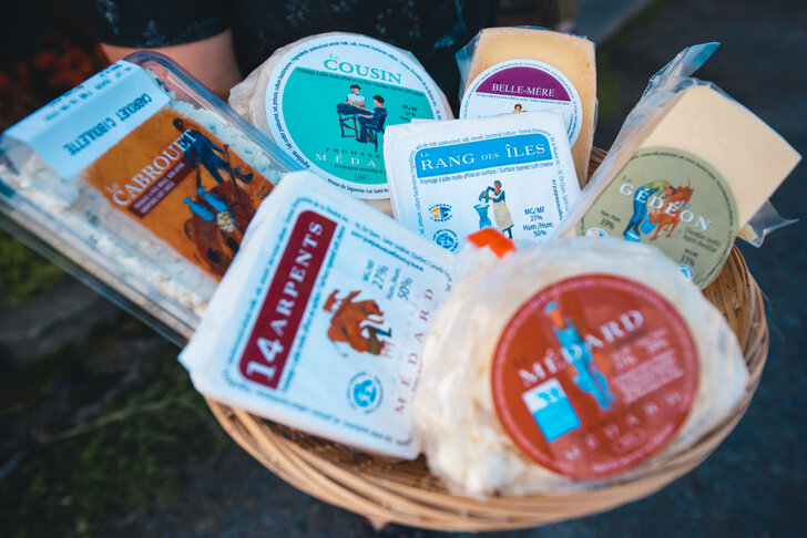 Panier de fromages artisanaux de la Fromagerie Médard