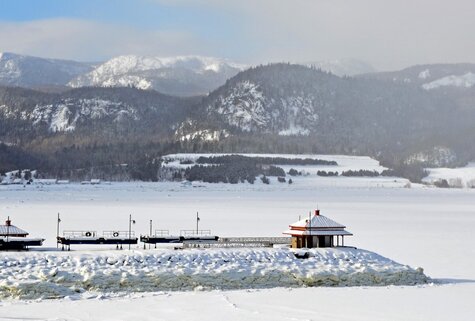 Anse-Saint-Jean_winter_Tourisme-Saguenay-Lac-Saint-Jean