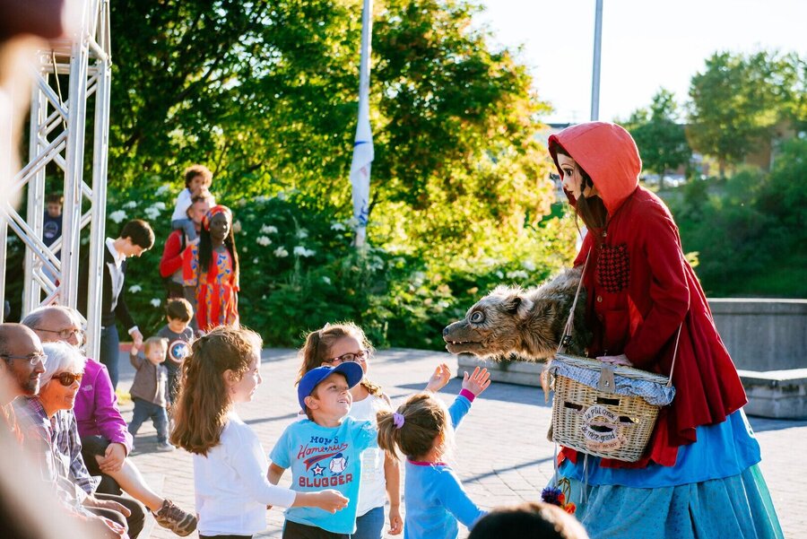 Puppet show for children
