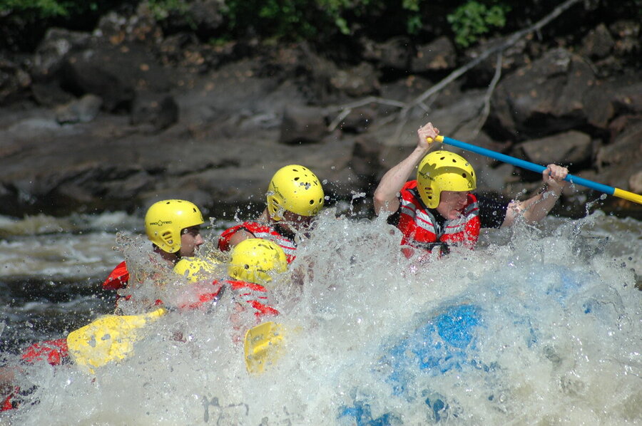  People rafting